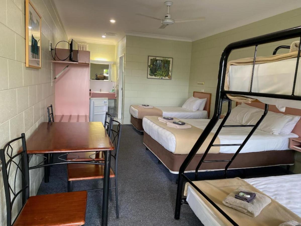 Yungaburra Park Motel Extérieur photo