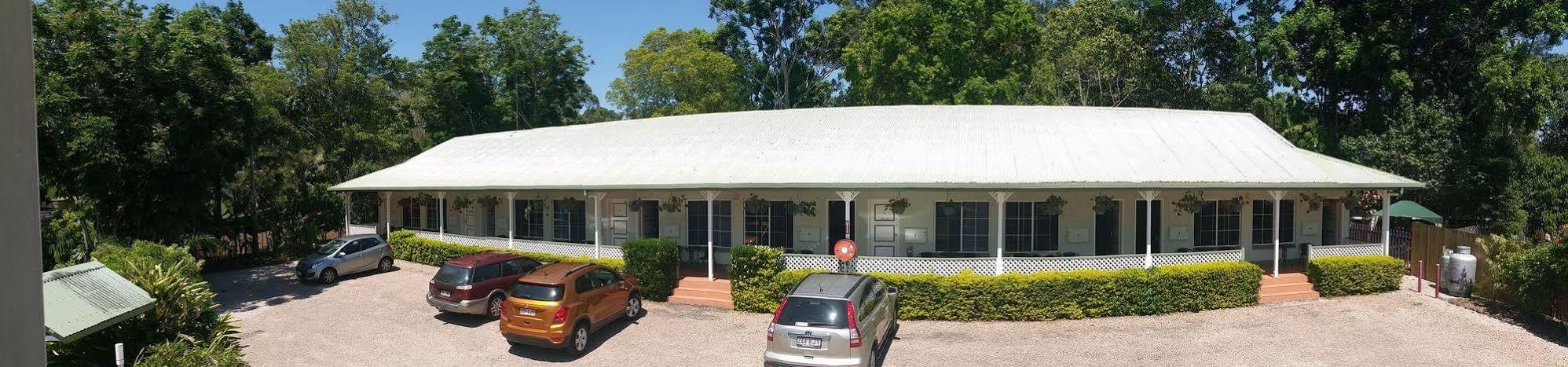 Yungaburra Park Motel Extérieur photo