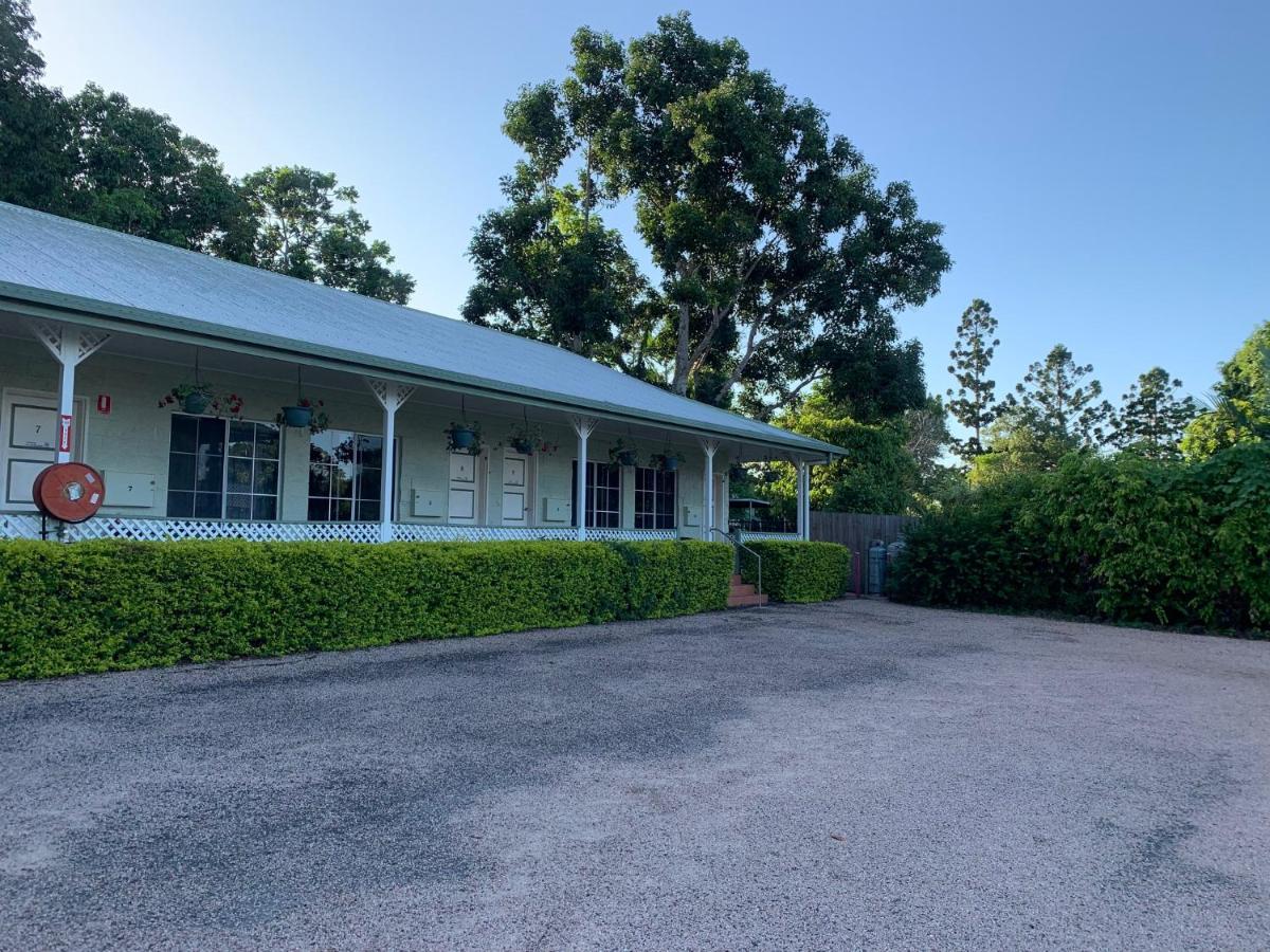 Yungaburra Park Motel Extérieur photo